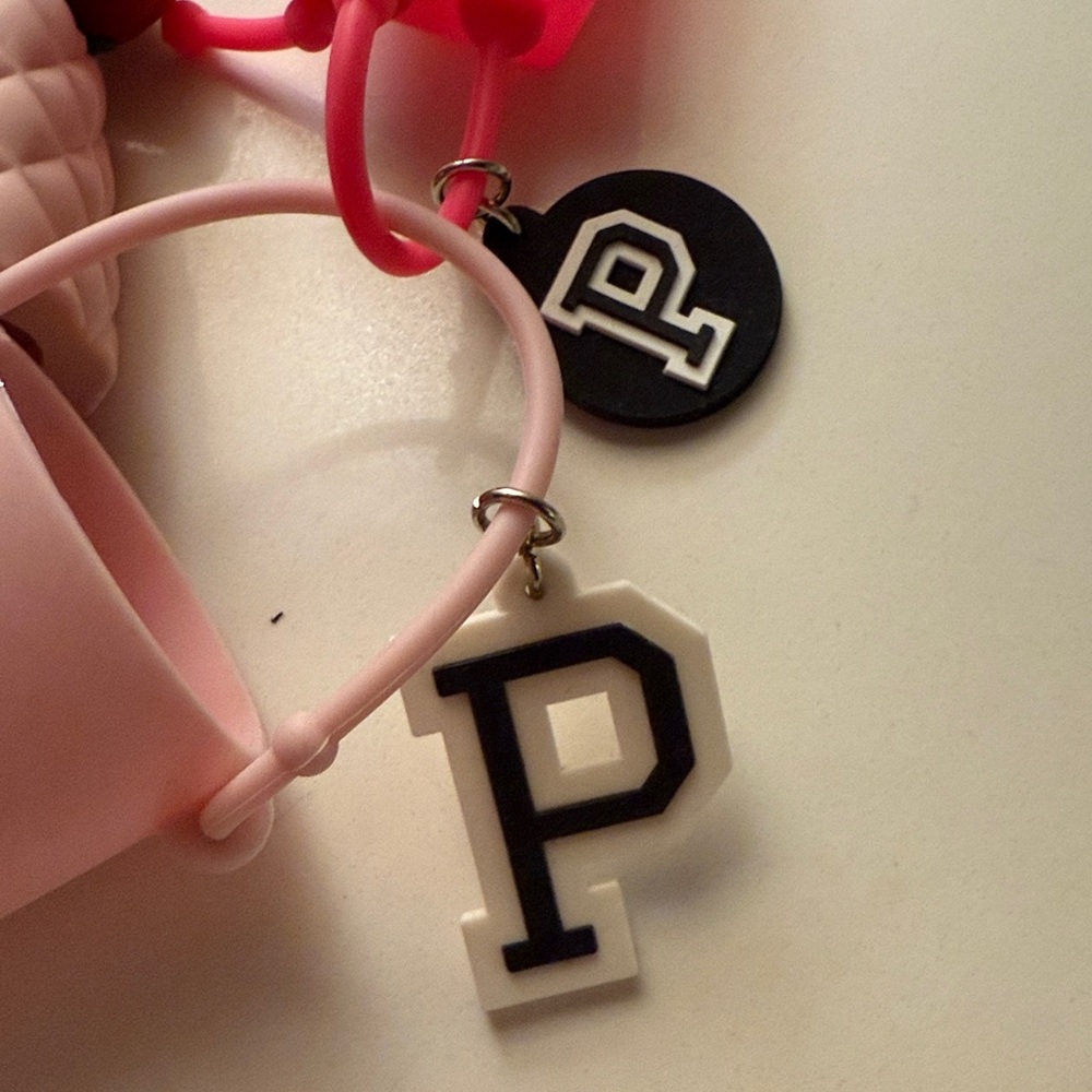 Keychain Misc Set Bundle - Picture 5 of 17
